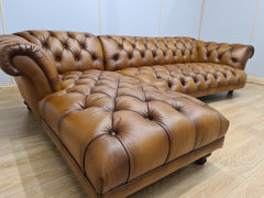 Oskar Chaise Collection